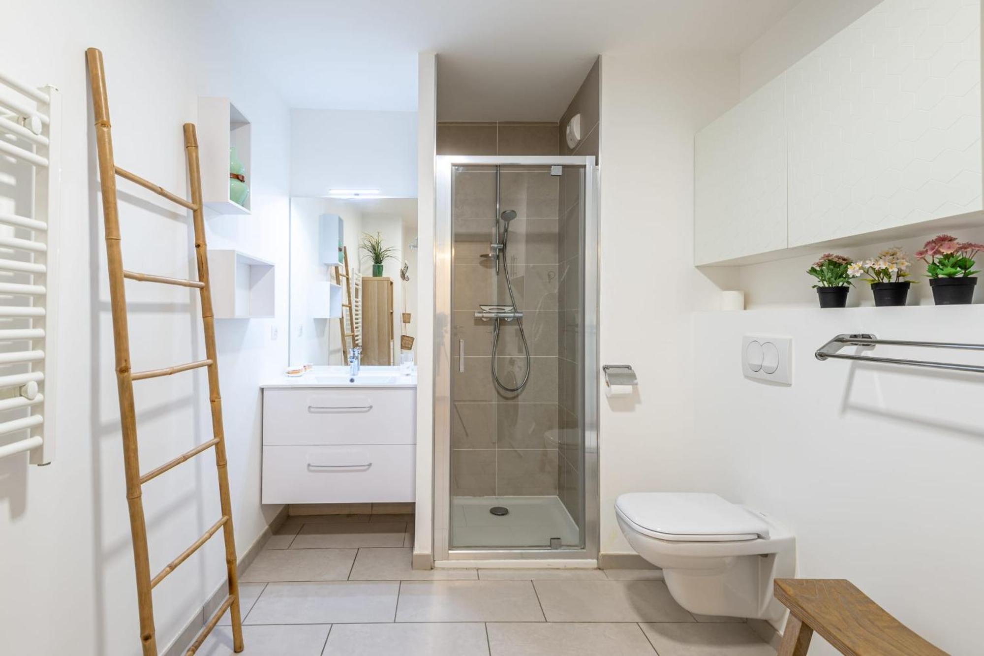 L'Interprete 405 4 - Apartment With Terrace Annecy Bagian luar foto