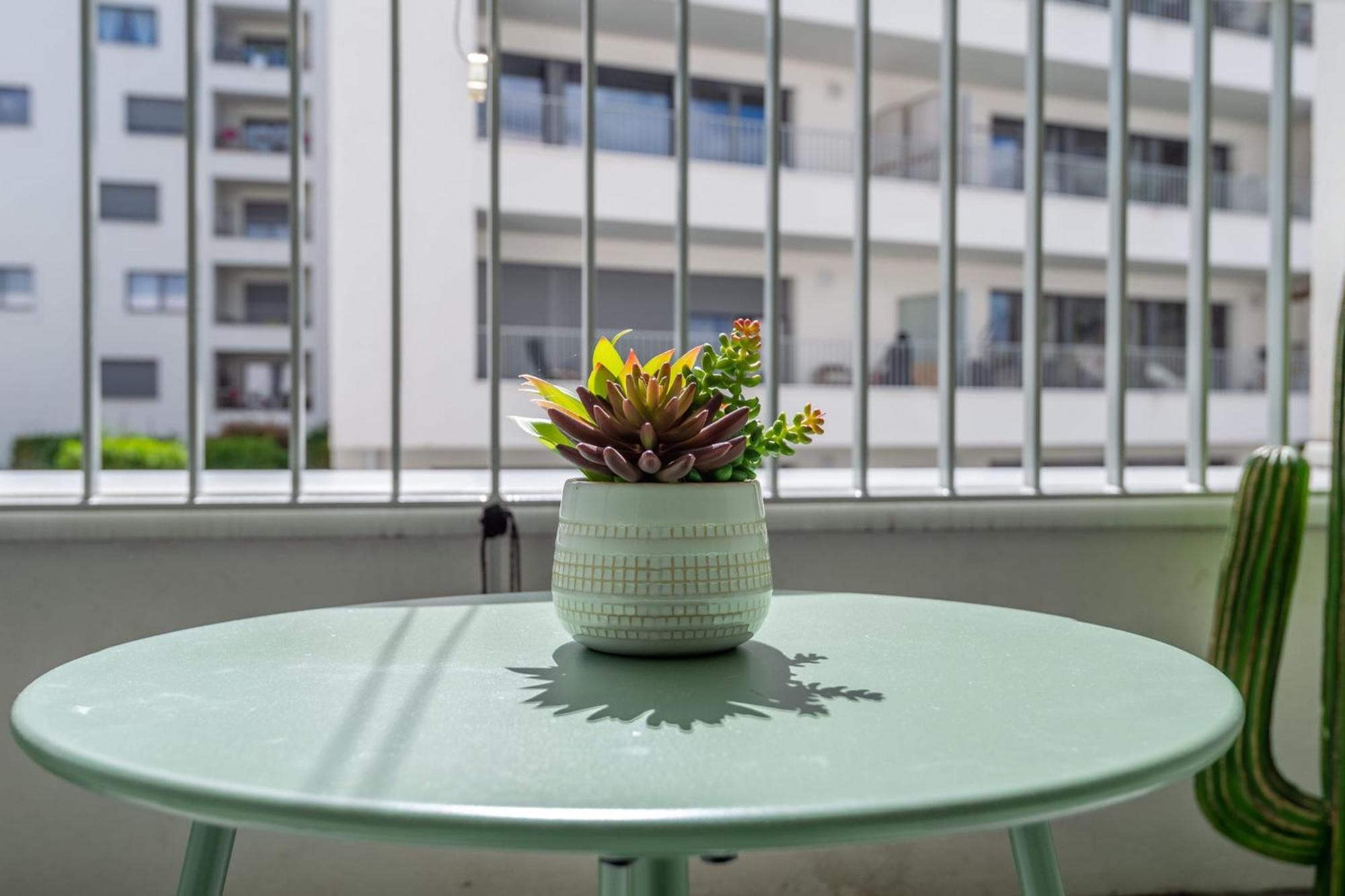 L'Interprete 405 4 - Apartment With Terrace Annecy Bagian luar foto