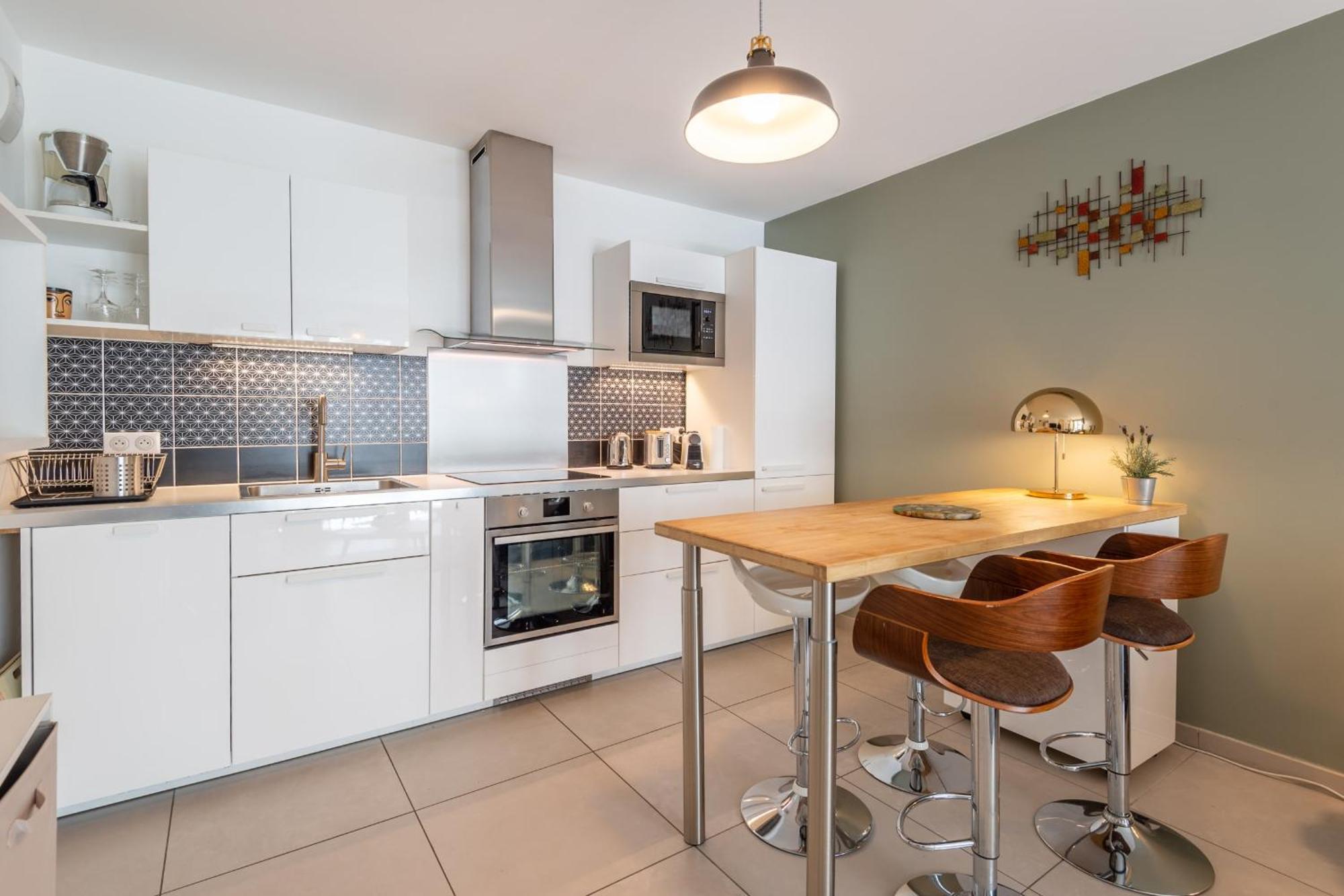 L'Interprete 405 4 - Apartment With Terrace Annecy Bagian luar foto